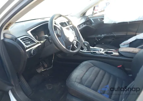 2013 Ford Fusion Se z USA, uszkodzony, nr VIN 3FA6P0H78DR193436